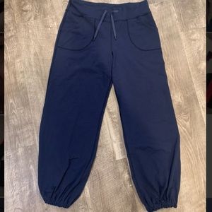 lululemon Dance Studio Pants III 
Unlined